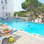 Xuroy Hotel