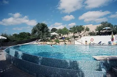 Xuroy Hotel 2*